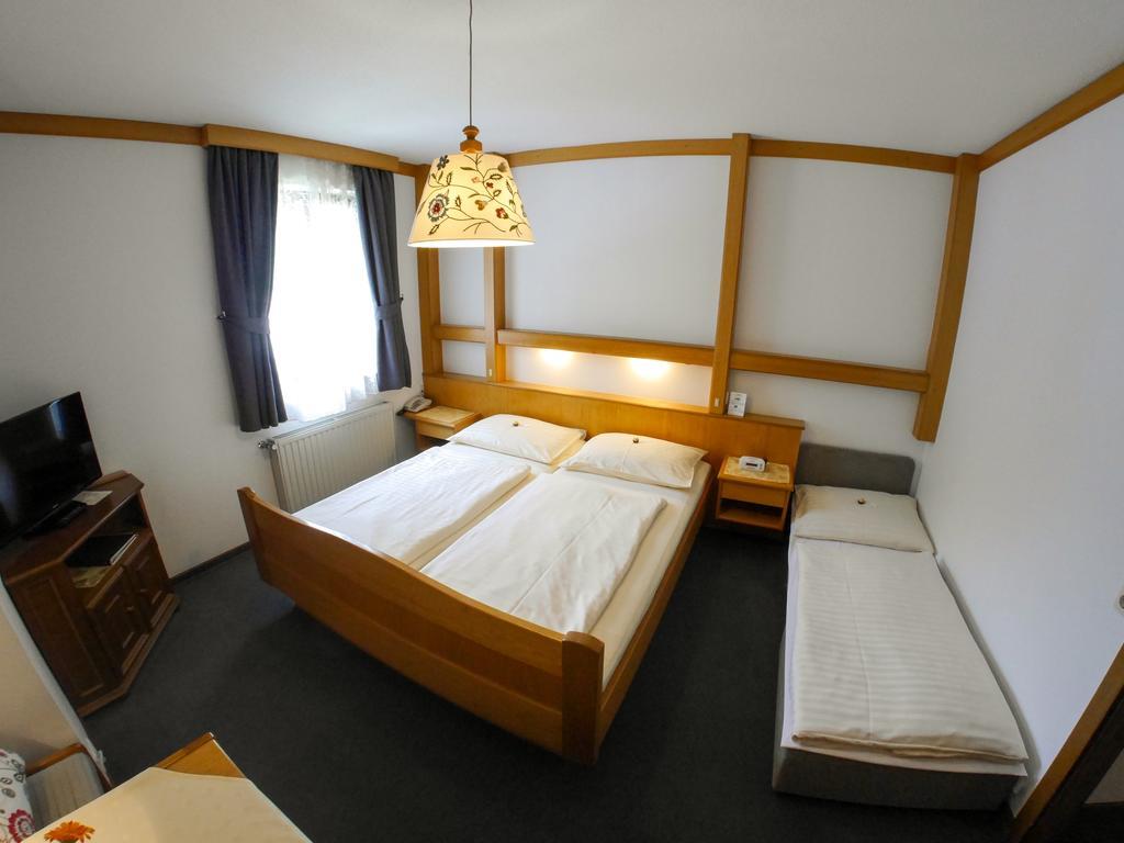Pension Besser Bad Eisenkappel Esterno foto