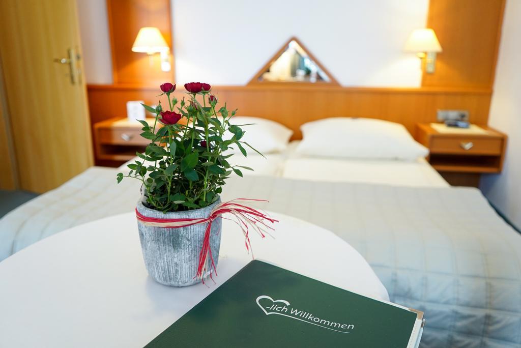 Pension Besser Bad Eisenkappel Esterno foto