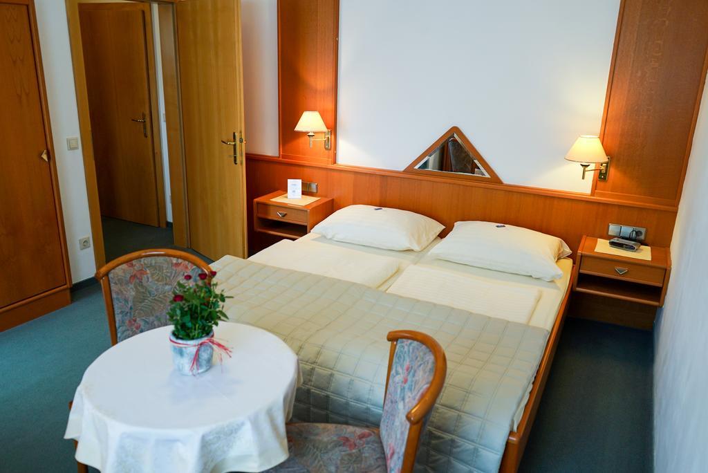 Pension Besser Bad Eisenkappel Esterno foto